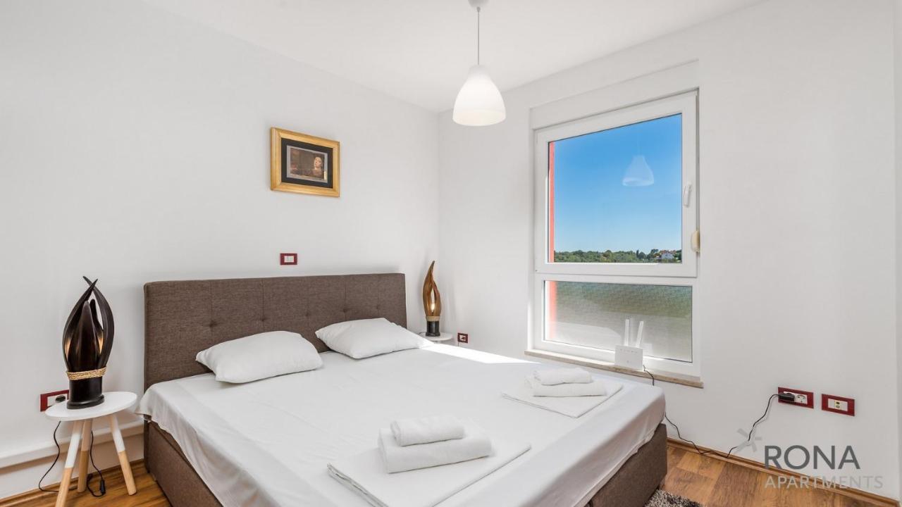 Rona Apartment Denis Умаг Экстерьер фото